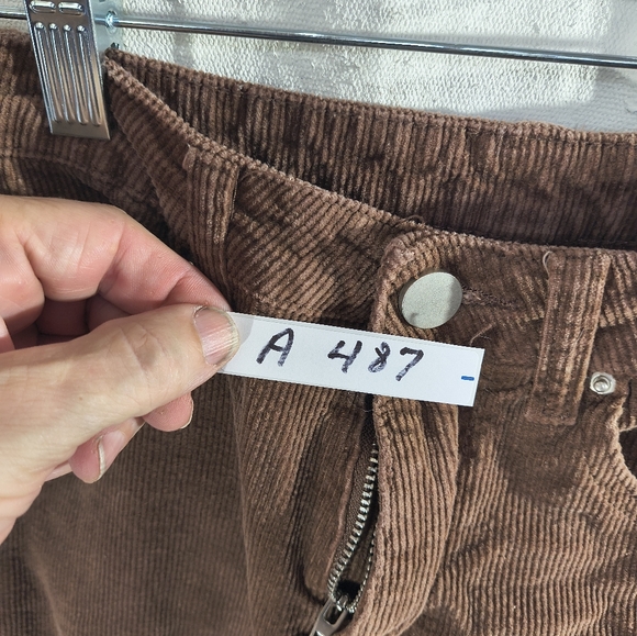 Shein Women's Xtra Small Brown Corduroy Flared Leg Jeans - Picture 8 of 9